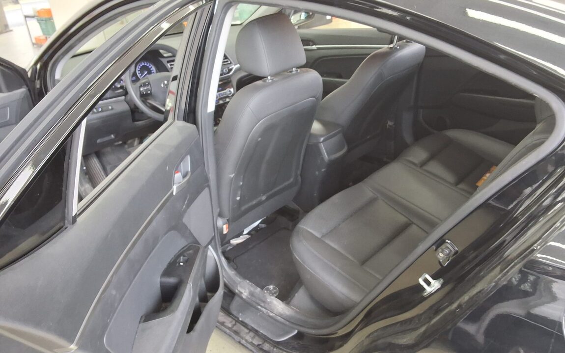 HYUNDAI THE NEW AVANTE AD 1.6 GASOLINE SMART CHOICE 2020 - zdjęcie 12