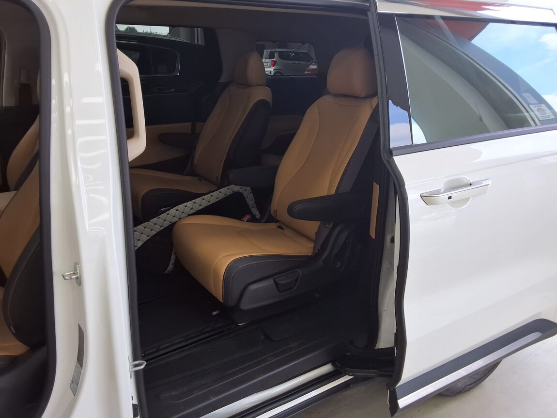 KIA NEW CARNIVAL (KA4) 7-SEATER DIESEL NOBLESSE OUTDOOR 2023 - zdjęcie 12