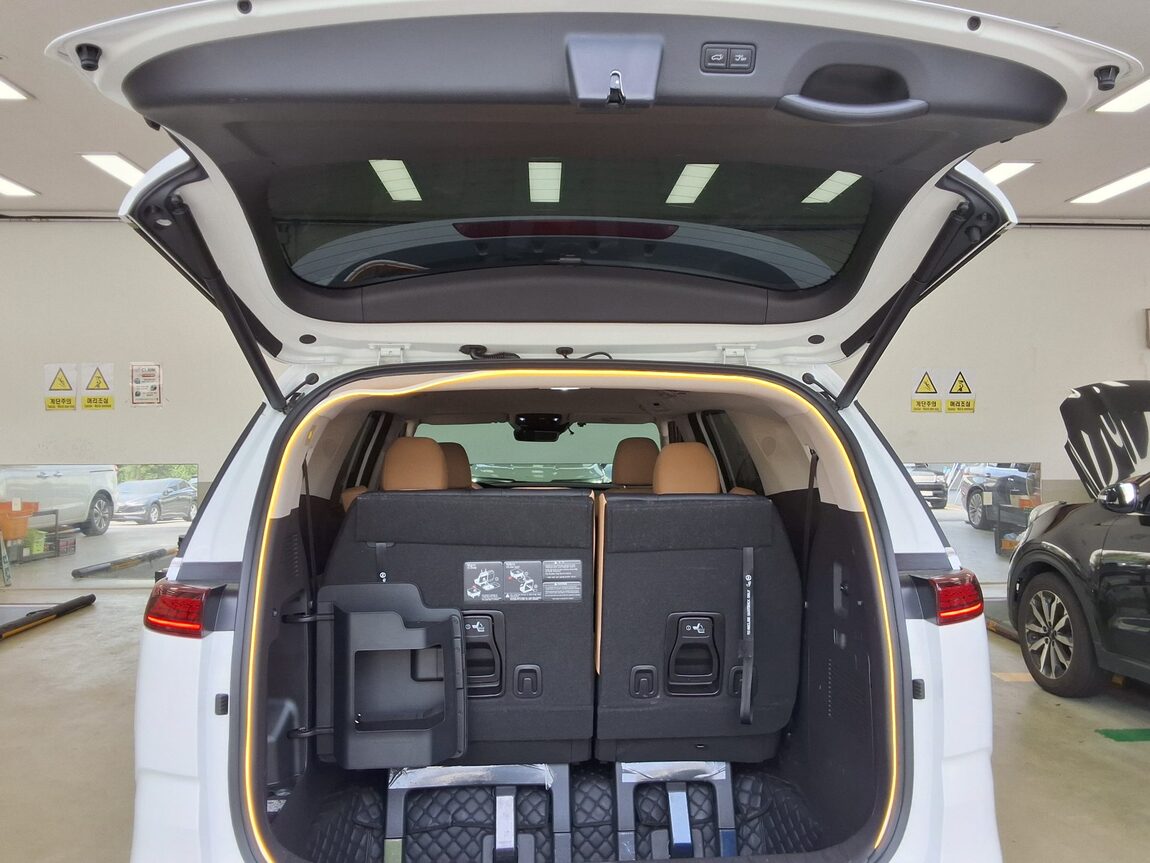 KIA NEW CARNIVAL (KA4) 7-SEATER DIESEL NOBLESSE OUTDOOR 2023 - zdjęcie 15