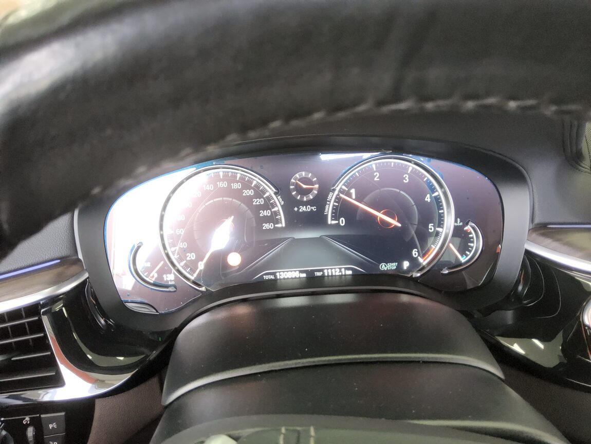 BMW 5 SERIES (7TH GEN) 520d M SPORT PACK PLUS 2018 - zdjęcie 9