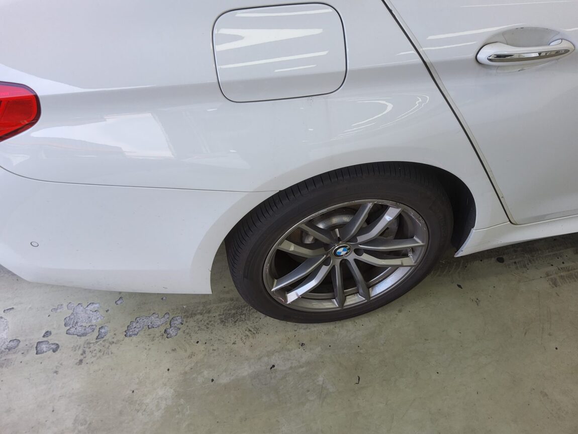 BMW 5 SERIES (7TH GEN) 520d M SPORT PACK PLUS 2018 - zdjęcie 25