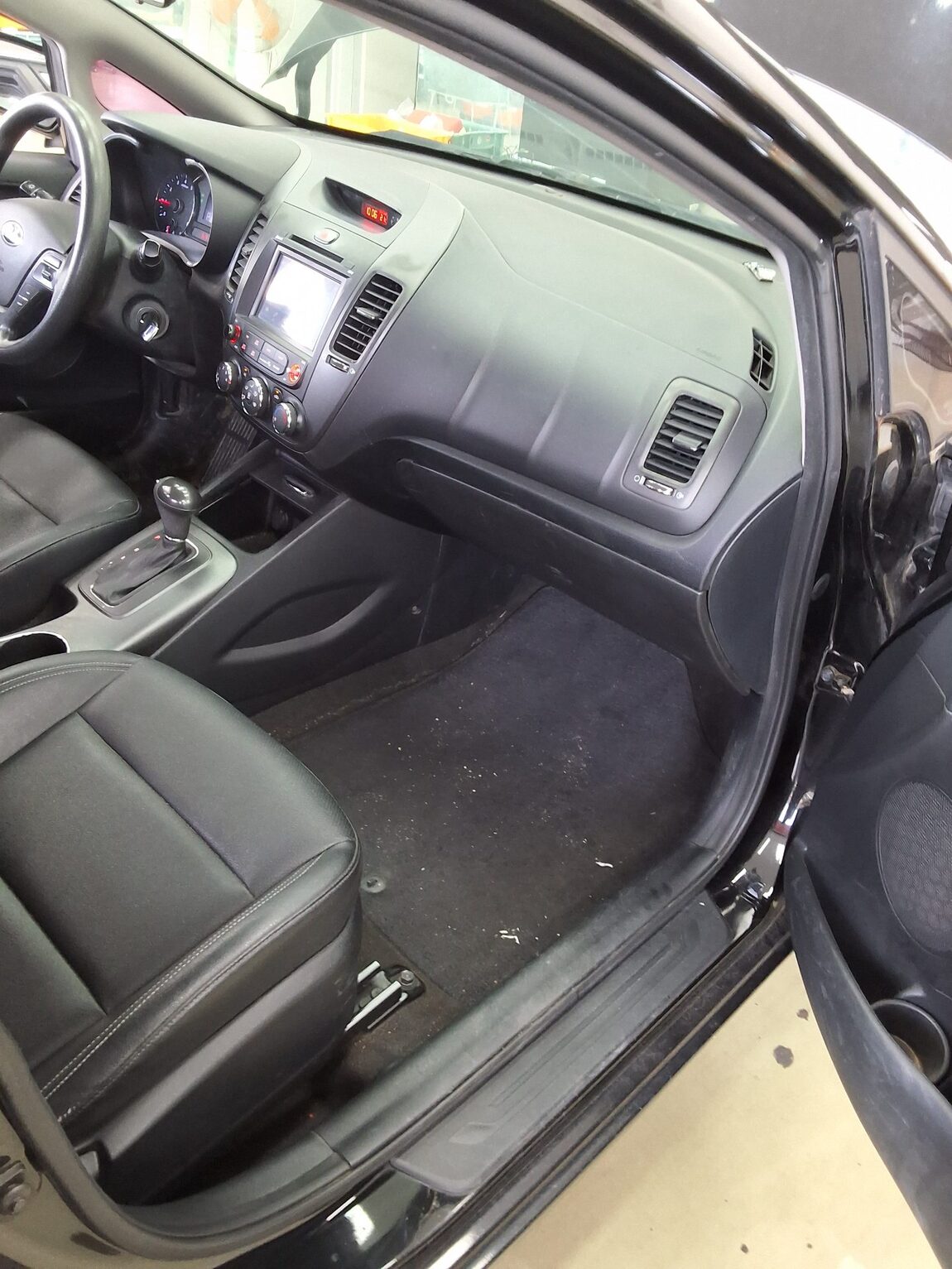 KIA K3 1.6 GDI DELUXE 2015 - zdjęcie 14