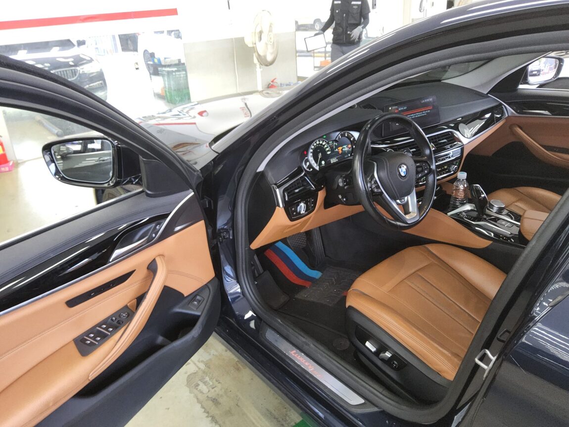 BMW 5 SERIES (7TH GEN) 520d LUXURY LINE SPECIAL 2018 - zdjęcie 10