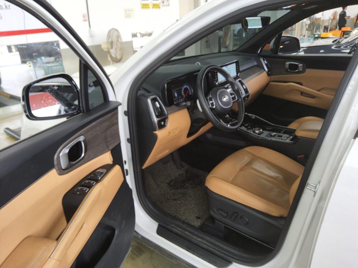 KIA NEW SORENTO HYBRID (MQ4) 1.6 HEV 2WD PRESTIGE 2021 - zdjęcie 10