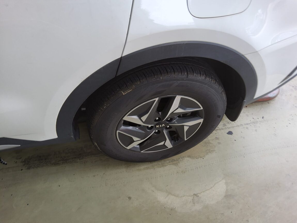 KIA NEW SORENTO HYBRID (MQ4) 1.6 HEV 2WD PRESTIGE 2021 - zdjęcie 20