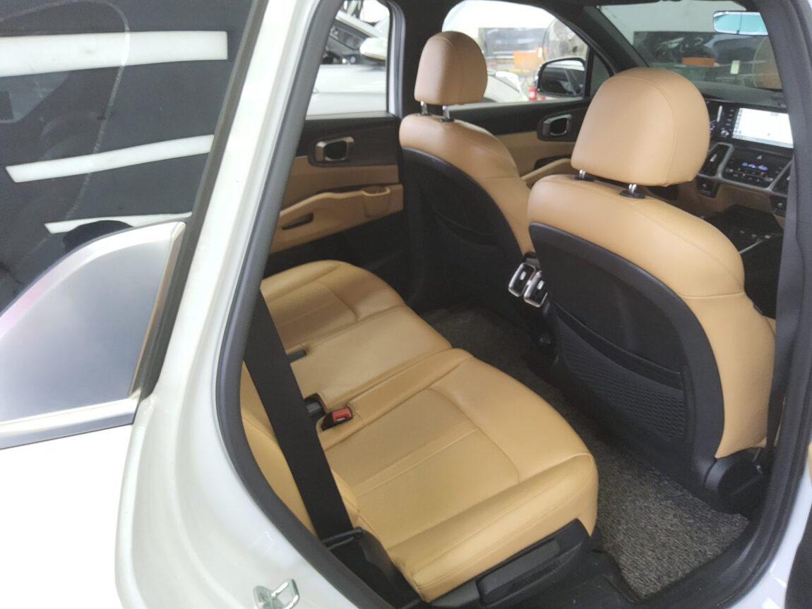 KIA NEW SORENTO HYBRID (MQ4) 1.6 HEV 2WD PRESTIGE 2021 - zdjęcie 13