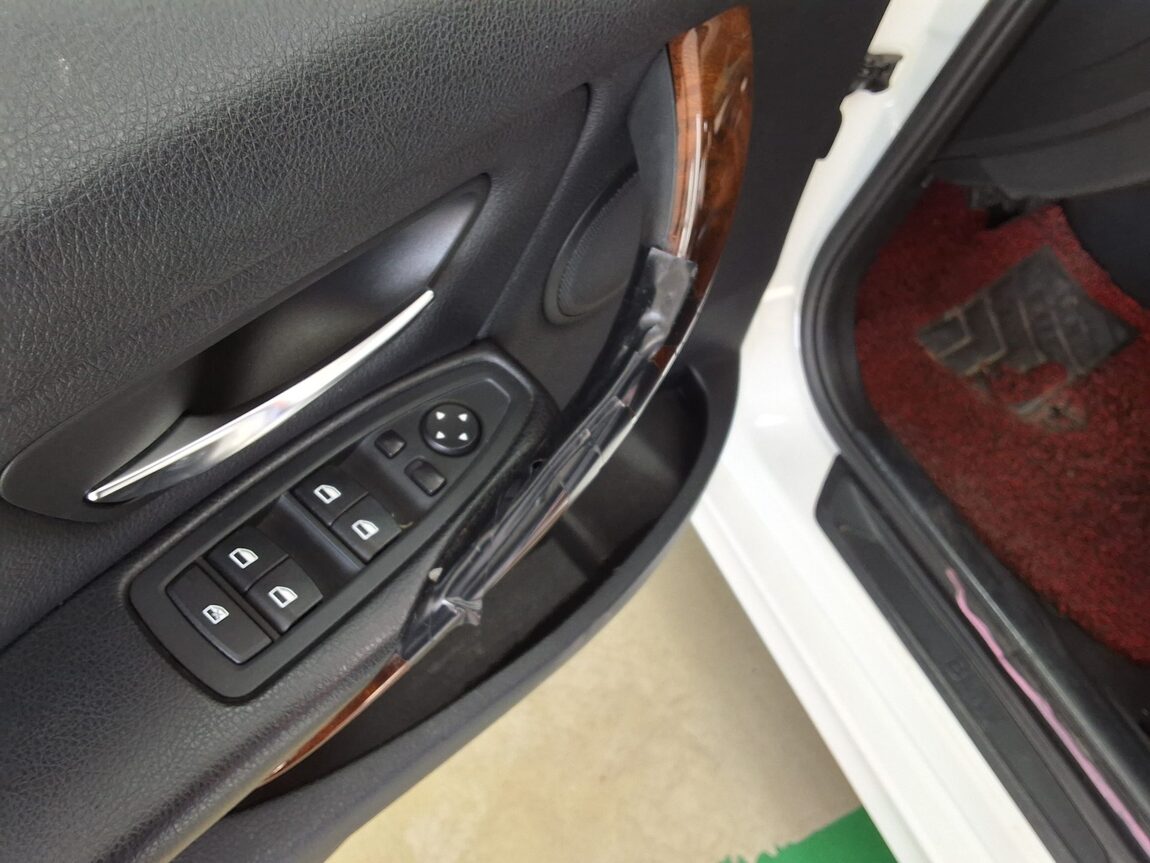 BMW 3 SERIES (6TH GEN) 320d 2014 - zdjęcie 29