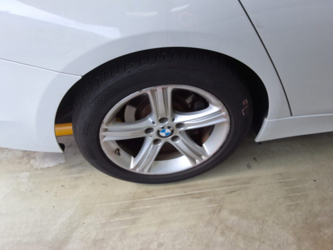 BMW 3 SERIES (6TH GEN) 320d 2014 - zdjęcie 22