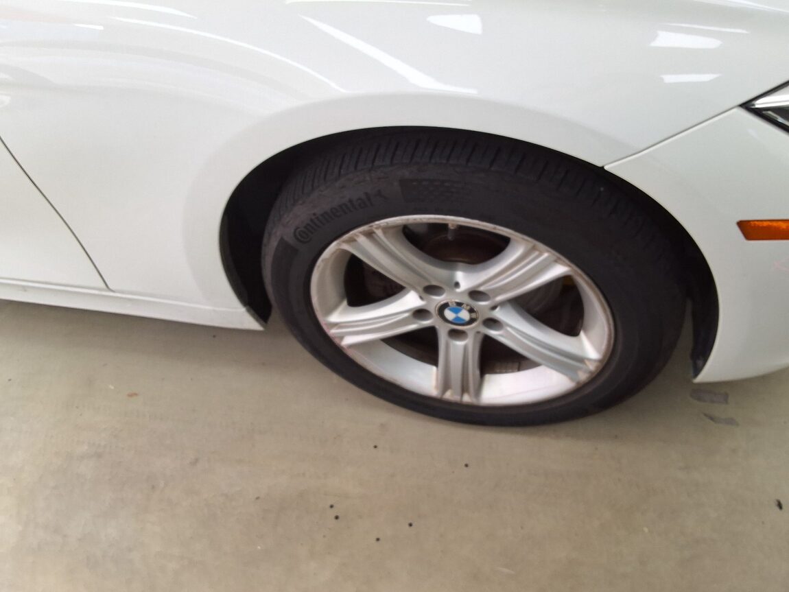 BMW 3 SERIES (6TH GEN) 320d 2014 - zdjęcie 21