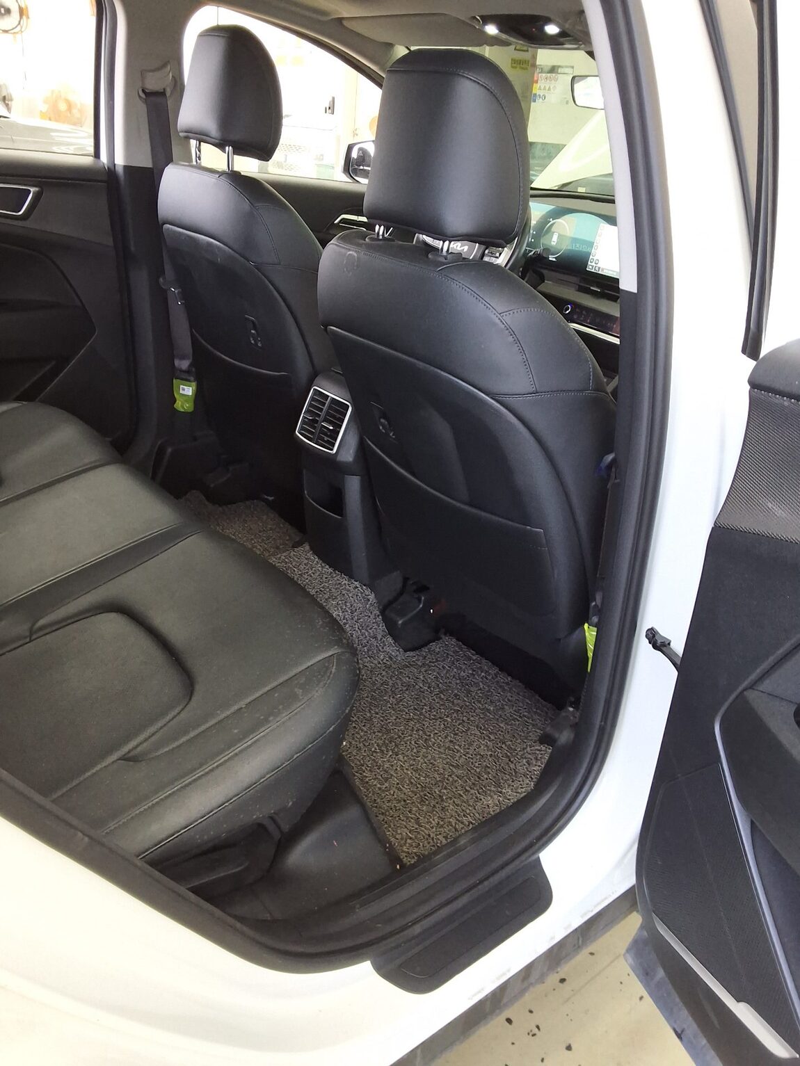 KIA THE ALL NEW SPORTAGE 2.0 DIESEL 2WD PRESTIGE 2022 - zdjęcie 13