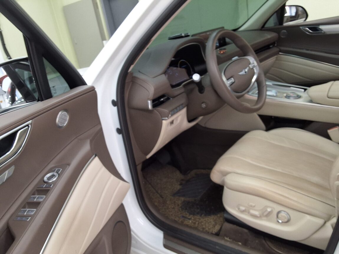 GENESIS GV80 3.0 DIESEL AWD BASE MODEL 2021 - zdjęcie 11