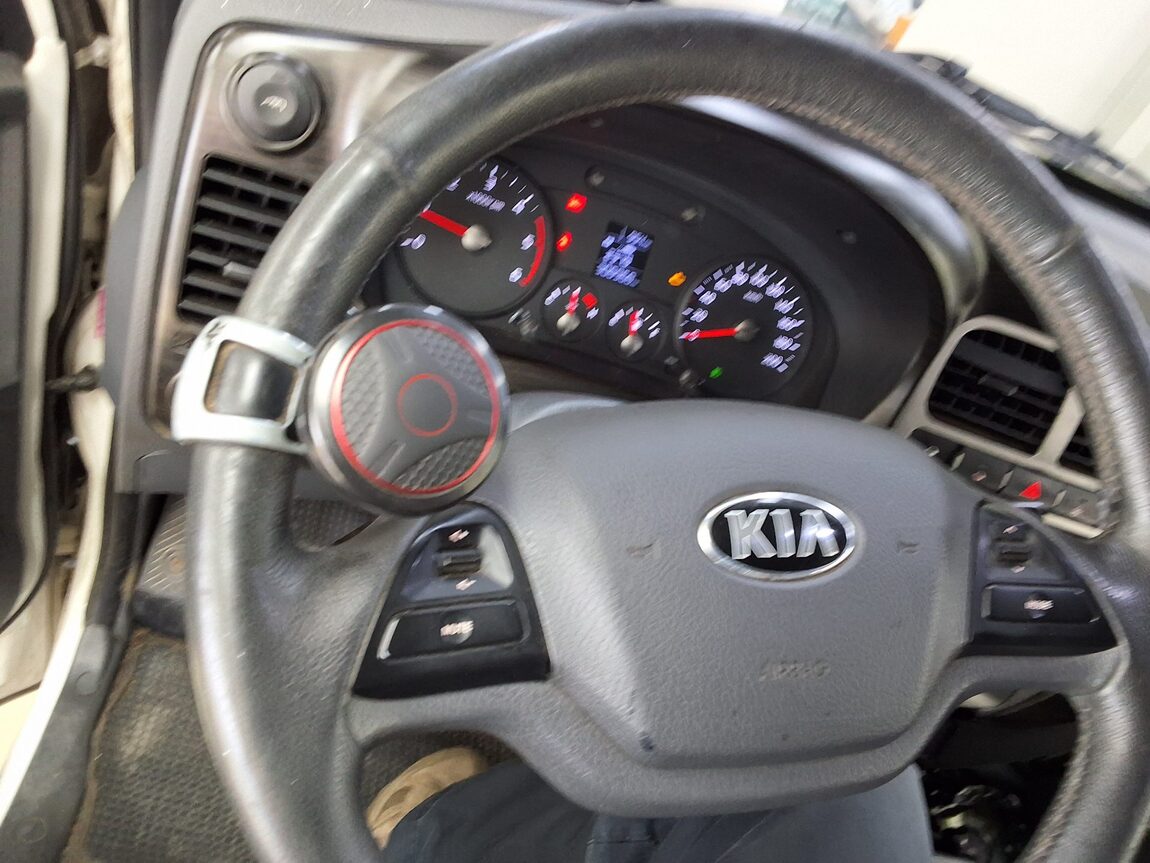 KIA BONGO III CARGO FREEZER BOX TRUCK 1 TON KING CAB 2018 - zdjęcie 19