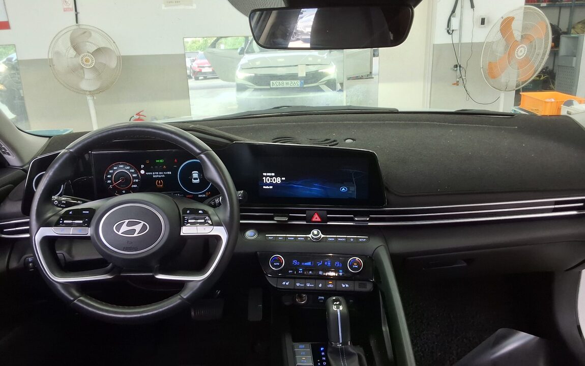 HYUNDAI THE NEW AVANTE (CN7) GASOLINE 1.6 INSPIRATION 2024 - zdjęcie 11