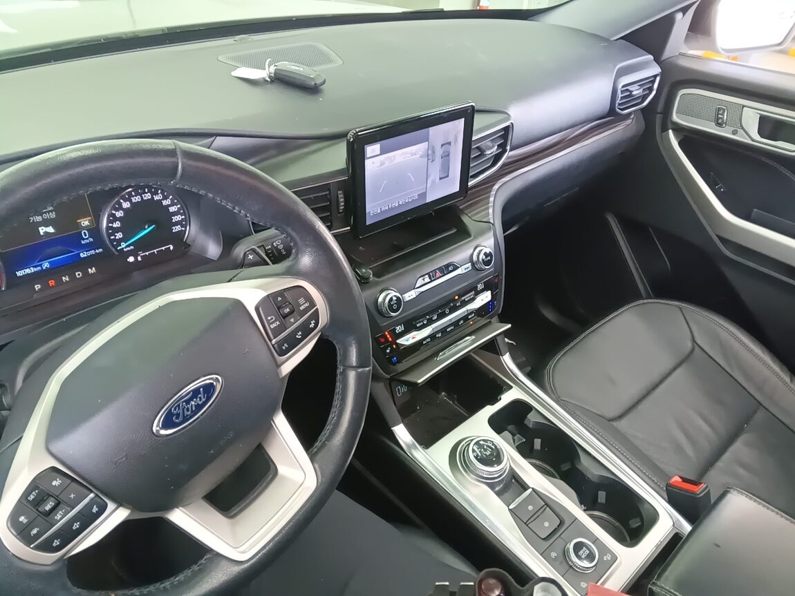 FORD EXPLORER (6TH GEN) 2.3 AWD LIMITED 2020 - zdjęcie 11