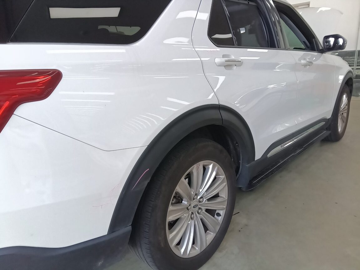 FORD EXPLORER (6TH GEN) 2.3 AWD LIMITED 2020 - zdjęcie 23