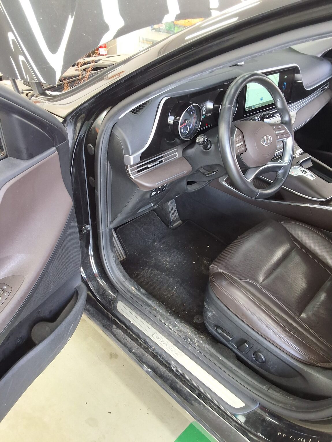 HYUNDAI THE NEW GRANDEUR IG LPi 3.0 PREMIUM 2022 - zdjęcie 10