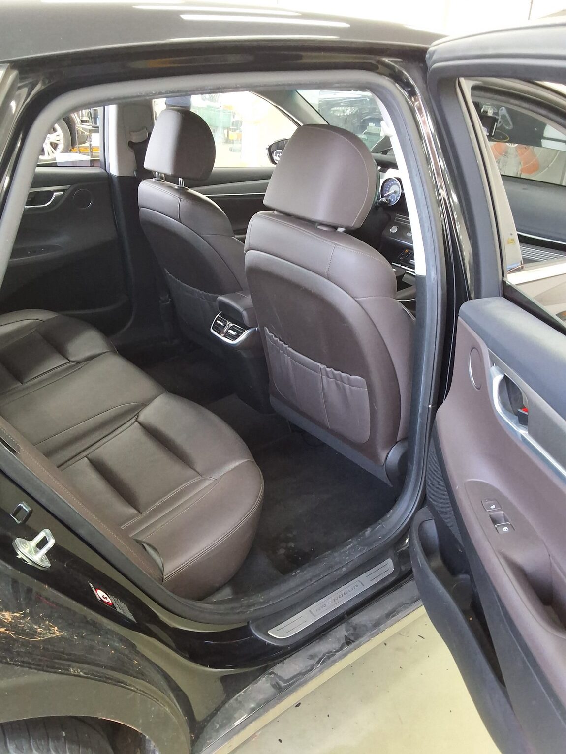 HYUNDAI THE NEW GRANDEUR IG LPi 3.0 PREMIUM 2022 - zdjęcie 13