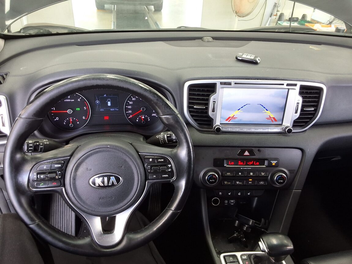 KIA NEW SPORTAGE 1.7 2WD NOBLESSE 2017 - zdjęcie 17