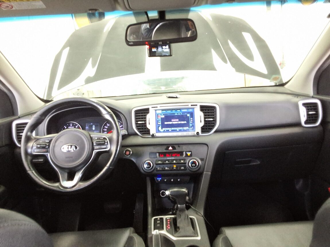 KIA NEW SPORTAGE 1.7 2WD NOBLESSE 2017 - zdjęcie 11