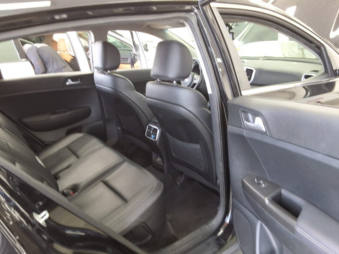KIA NEW SPORTAGE 1.7 2WD NOBLESSE 2017 - zdjęcie 13