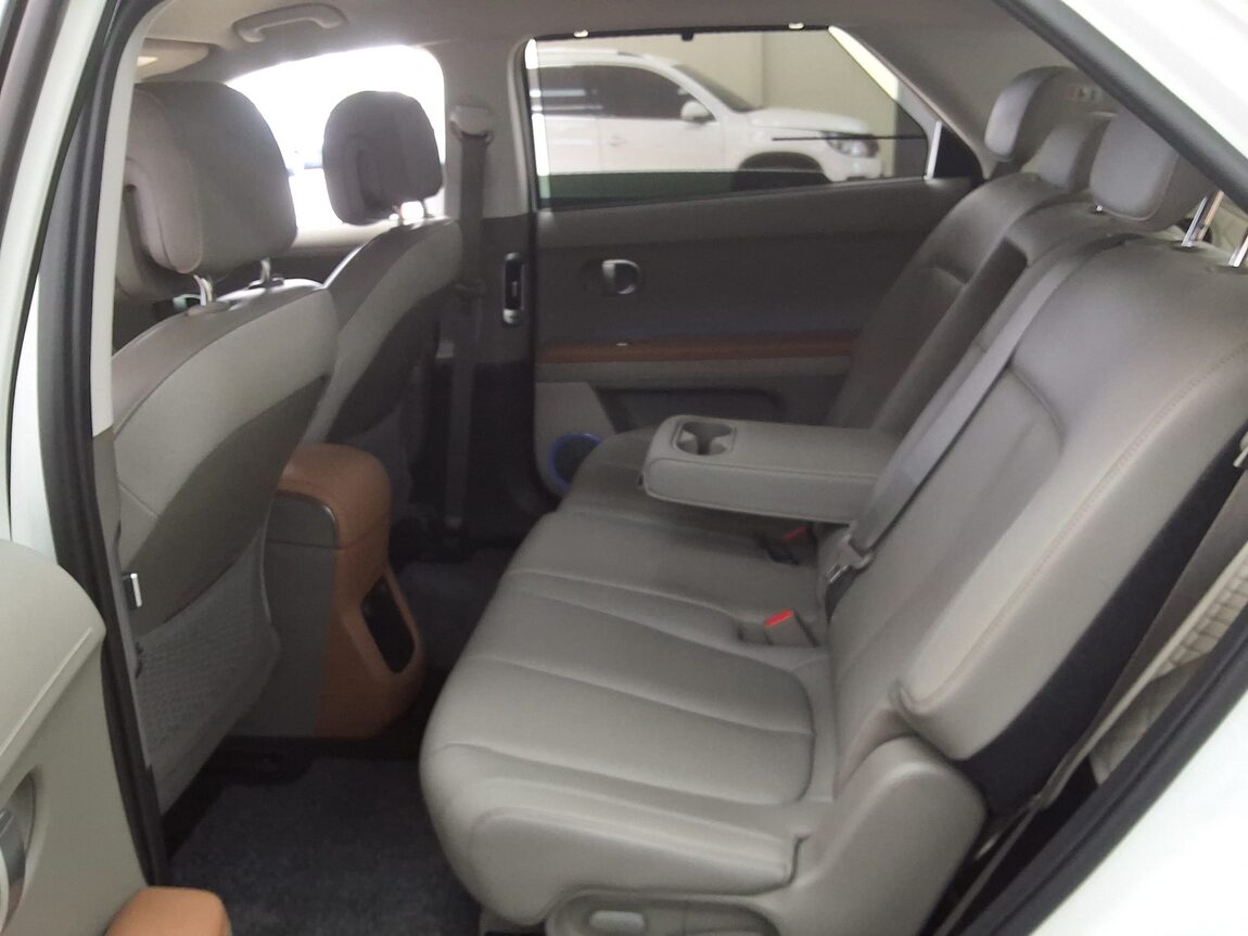HYUNDAI IONIQ 5 EV AWD LONG RANGE PRESTIGE 2023 - zdjęcie 13