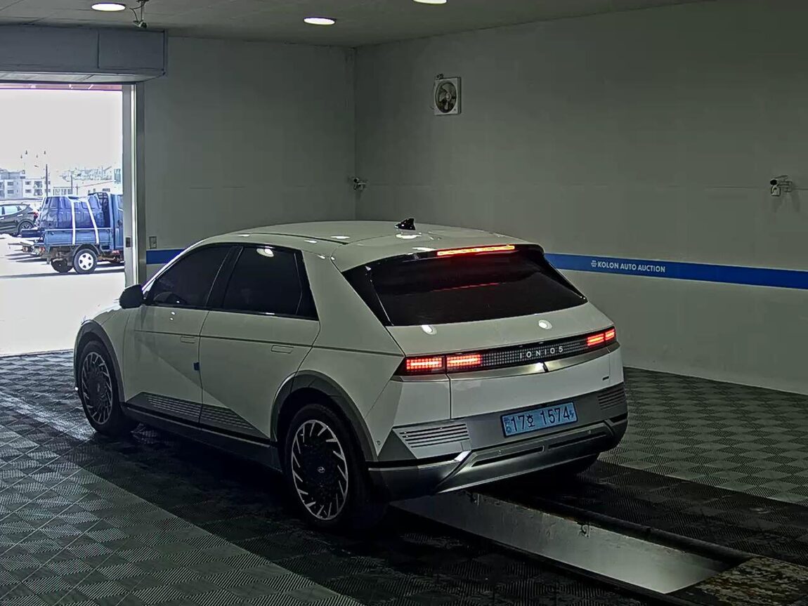HYUNDAI IONIQ 5 EV AWD LONG RANGE PRESTIGE 2023 - zdjęcie 6