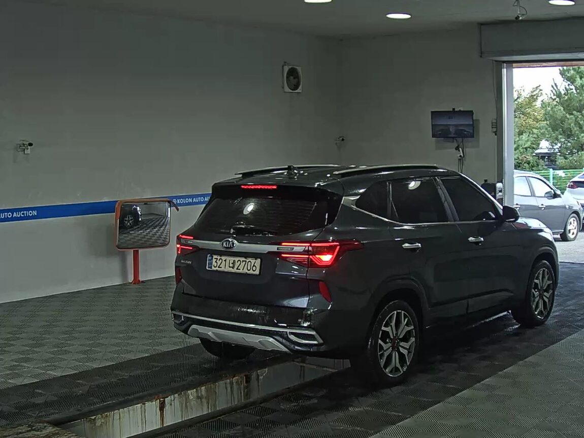 KIA SELTOS 1.6 DIESEL 2WD SIGNATURE 2021 - zdjęcie 5