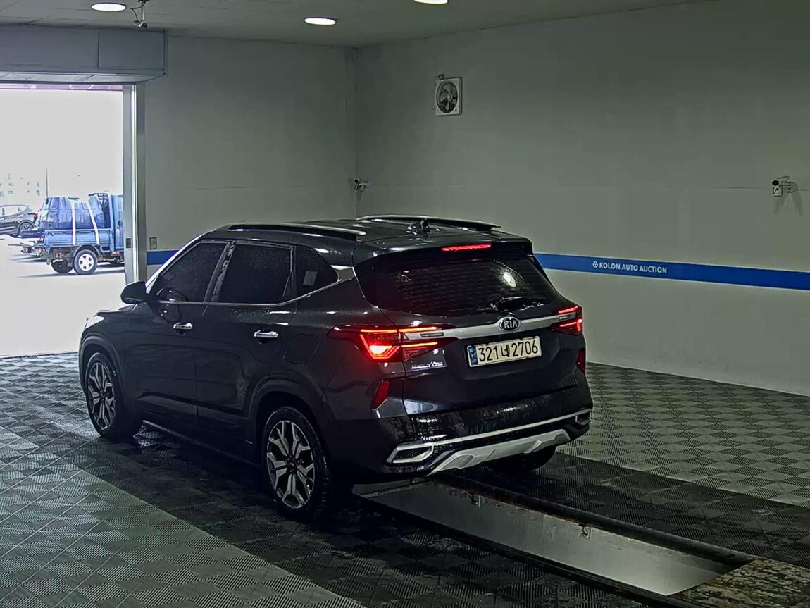 KIA SELTOS 1.6 DIESEL 2WD SIGNATURE 2021 - zdjęcie 6