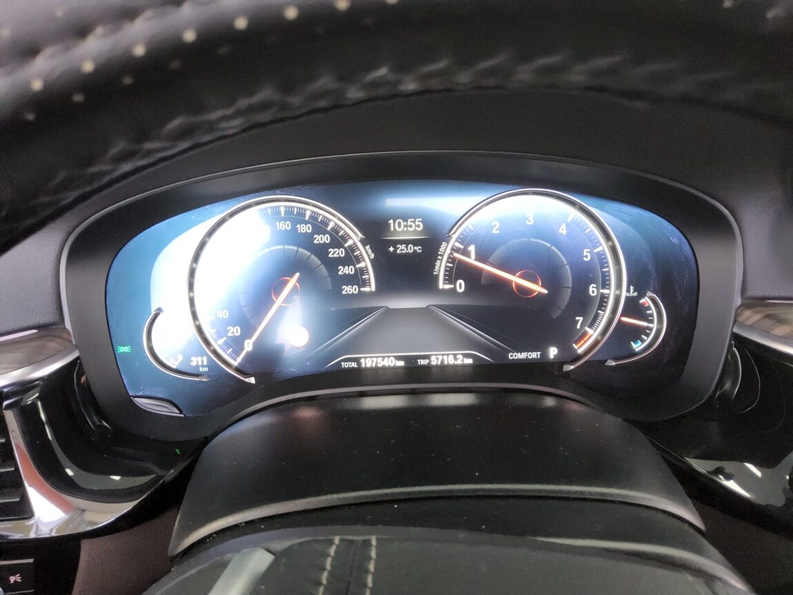 BMW 5 SERIES (7TH GEN) 530i M SPORT PACK PLUS 2018 - zdjęcie 9
