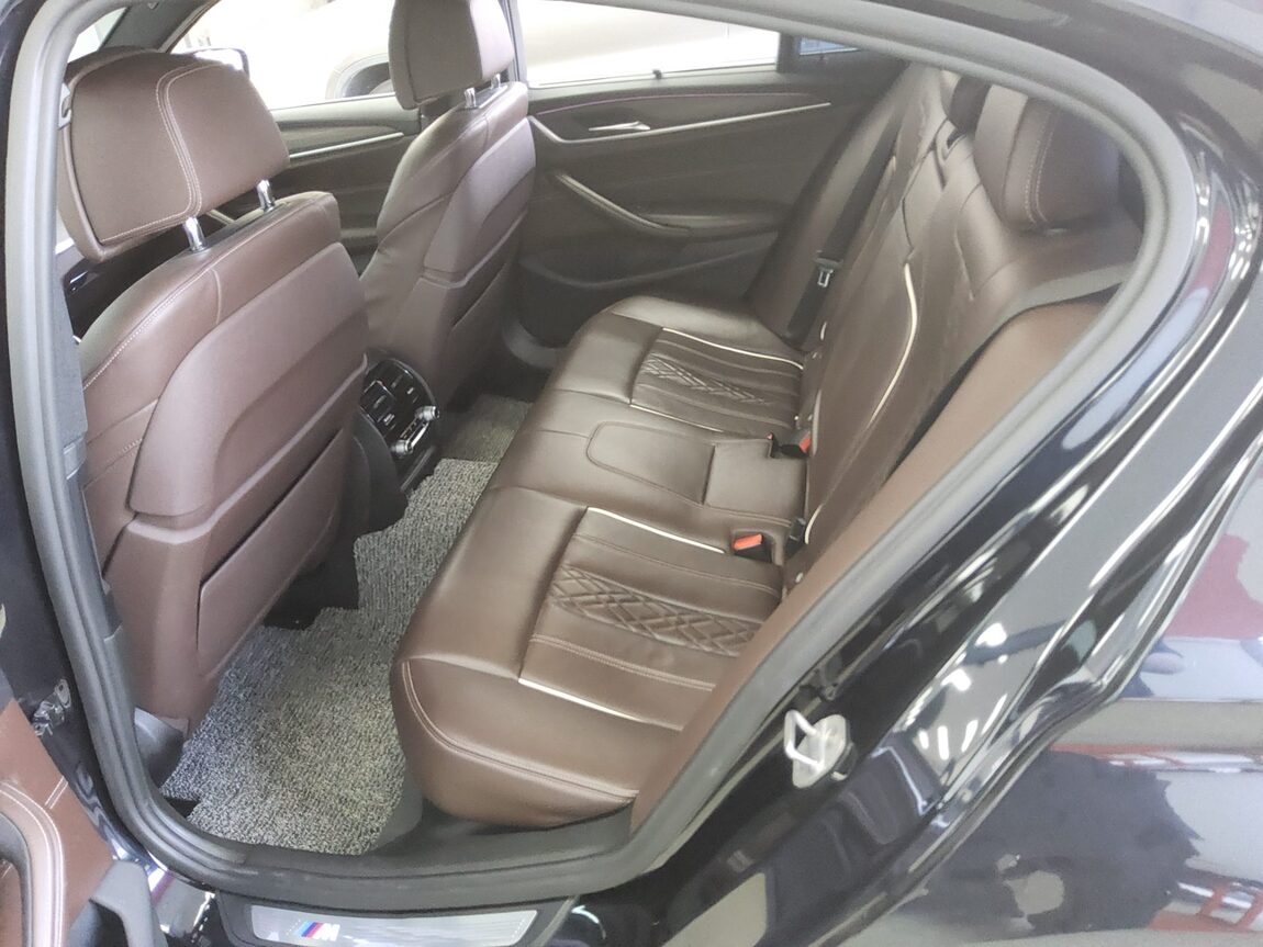 BMW 5 SERIES (7TH GEN) 530i M SPORT PACK PLUS 2018 - zdjęcie 12