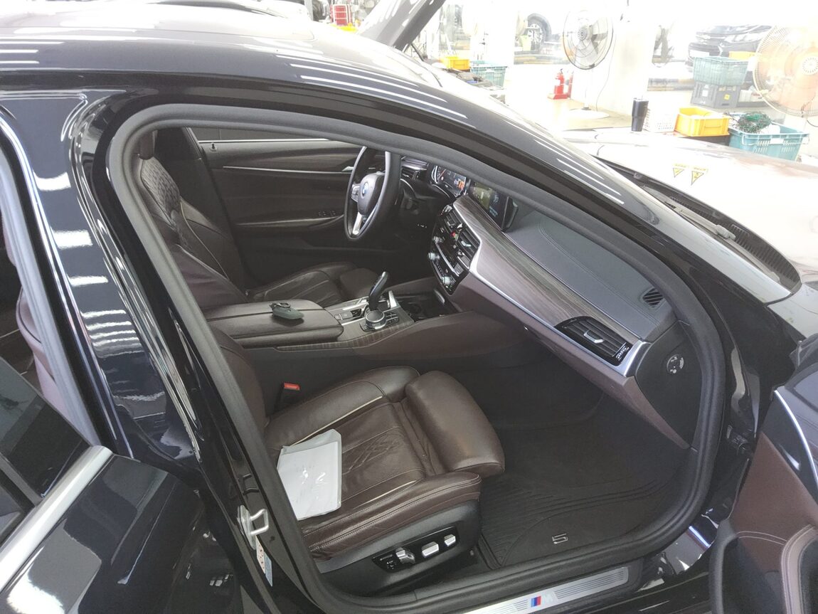 BMW 5 SERIES (7TH GEN) 530i M SPORT PACK PLUS 2018 - zdjęcie 14