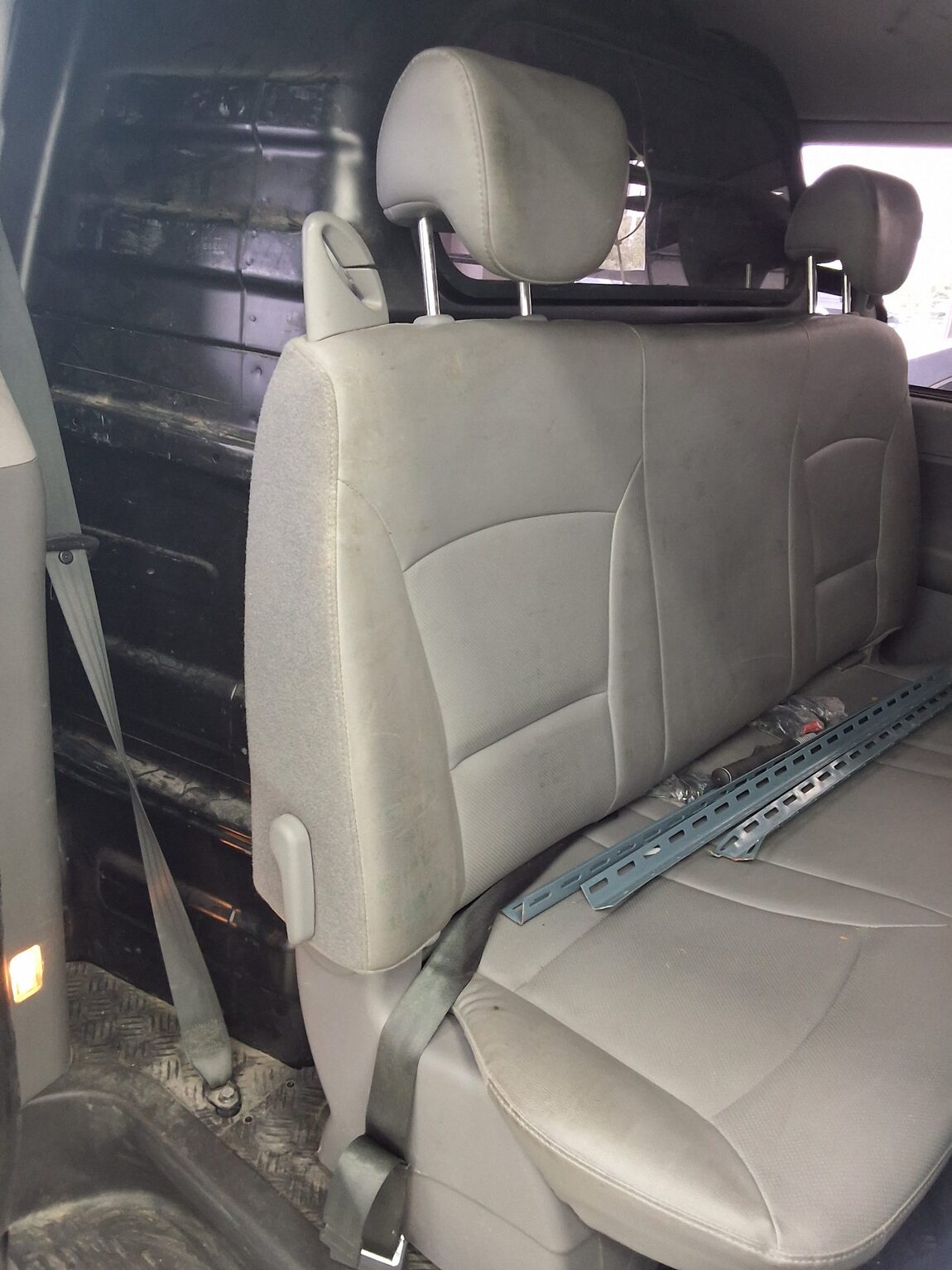HYUNDAI GRAND STAREX 5-SEATER DIESEL VAN CVX PREMIUM 2016 - zdjęcie 13