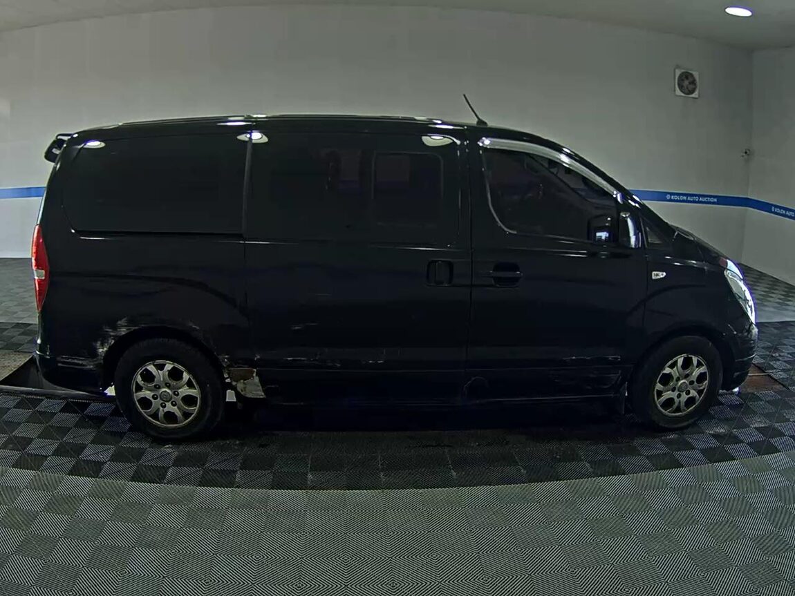 HYUNDAI GRAND STAREX 5-SEATER DIESEL VAN CVX PREMIUM 2016 - zdjęcie 4