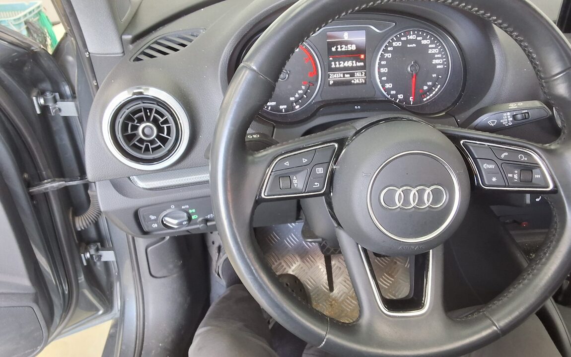 AUDI A3 (3RD GEN) 40 TFSI 2018 - zdjęcie 17