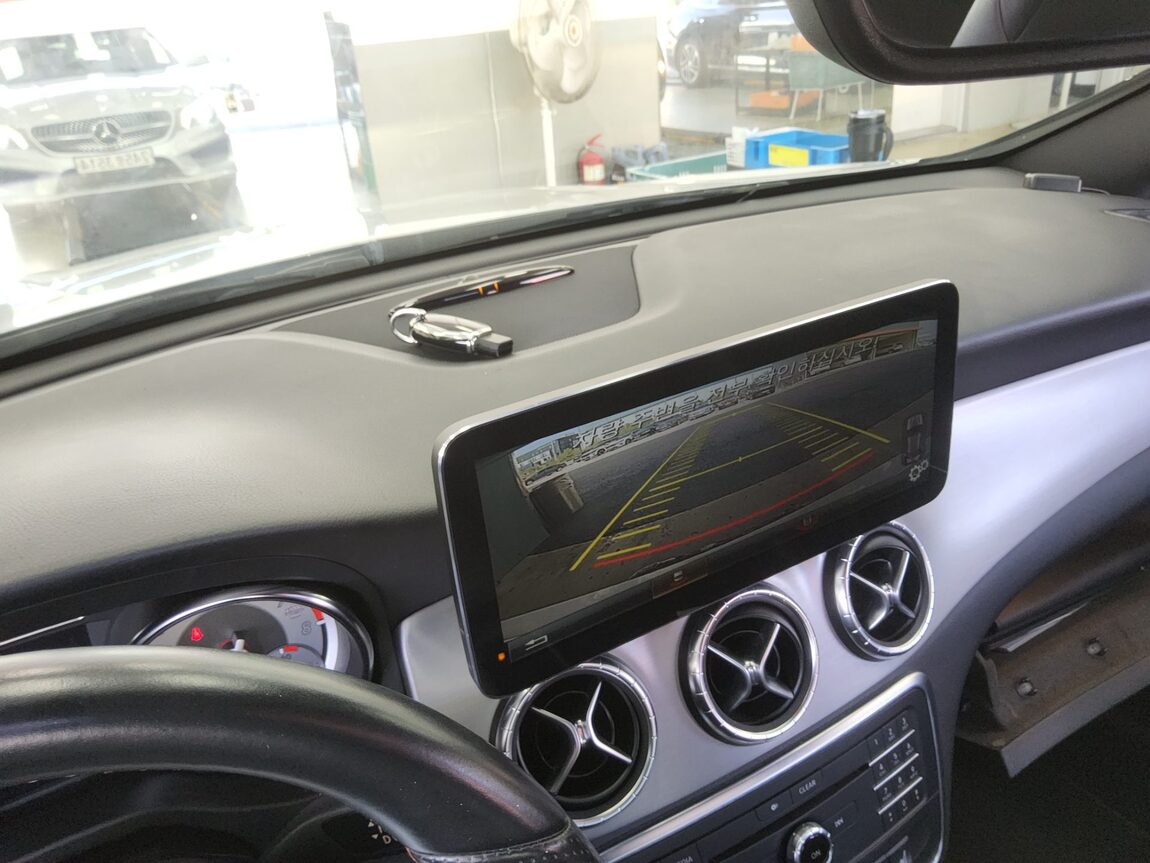 MERCEDES-BENZ CLA-CLASS CLA250 4MATIC 2015 - zdjęcie 17