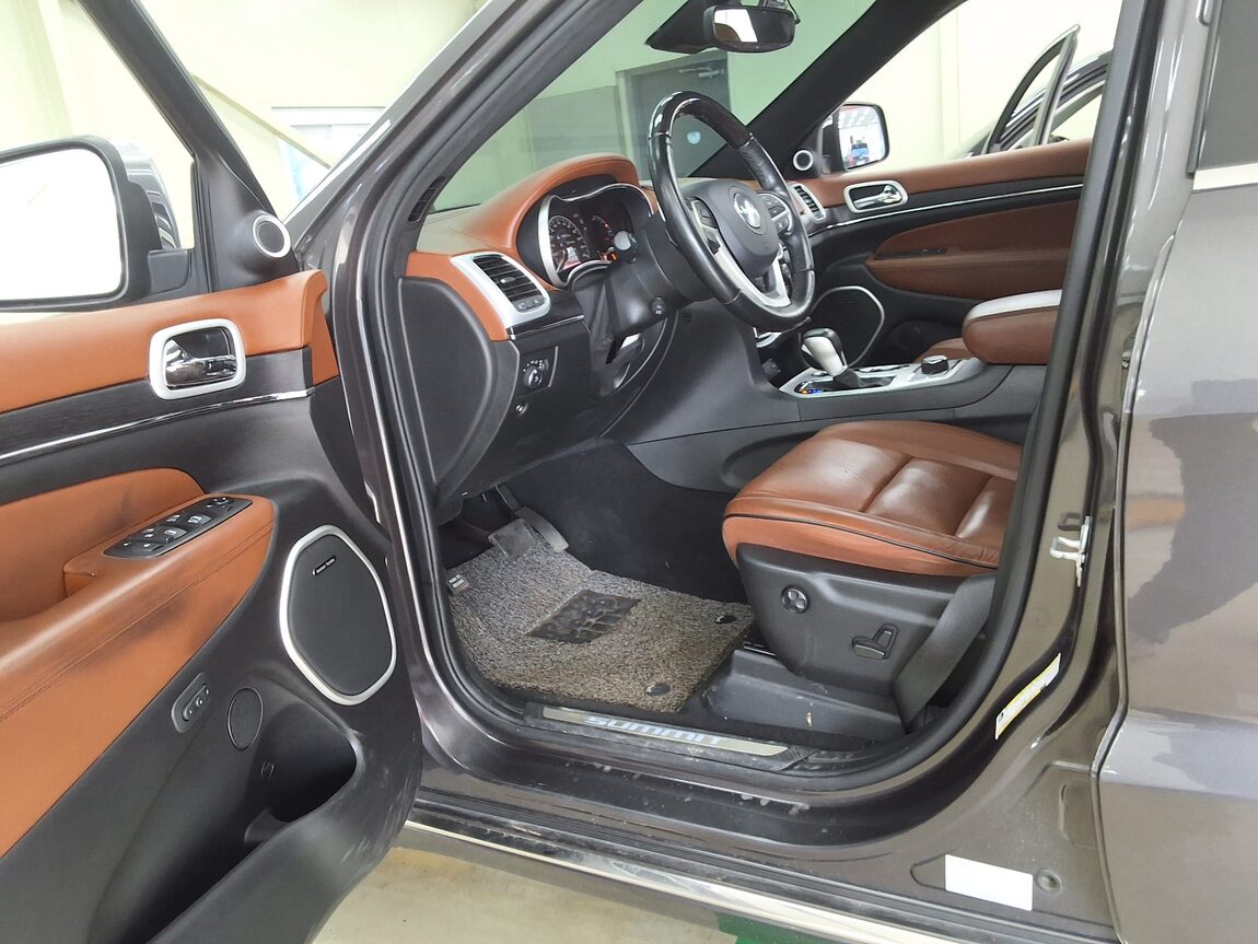 JEEP GRAND CHEROKEE (WK2) 3.6 V6 SUMMIT 2021 - zdjęcie 11
