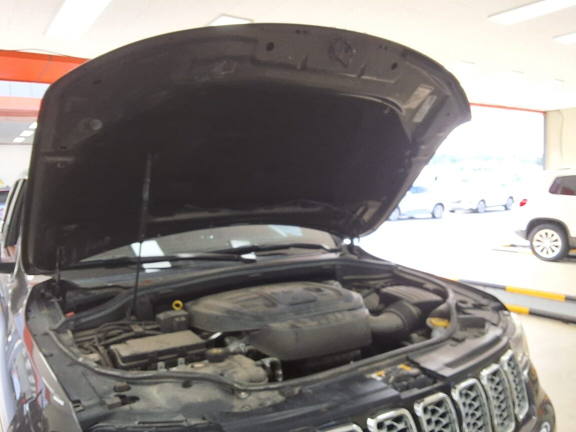 JEEP GRAND CHEROKEE (WK2) 3.6 V6 SUMMIT 2021 - zdjęcie 18