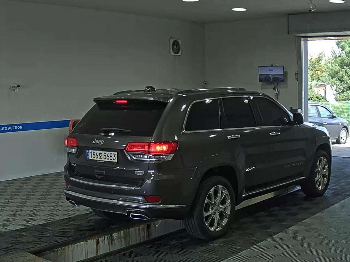 JEEP GRAND CHEROKEE (WK2) 3.6 V6 SUMMIT 2021 - zdjęcie 5