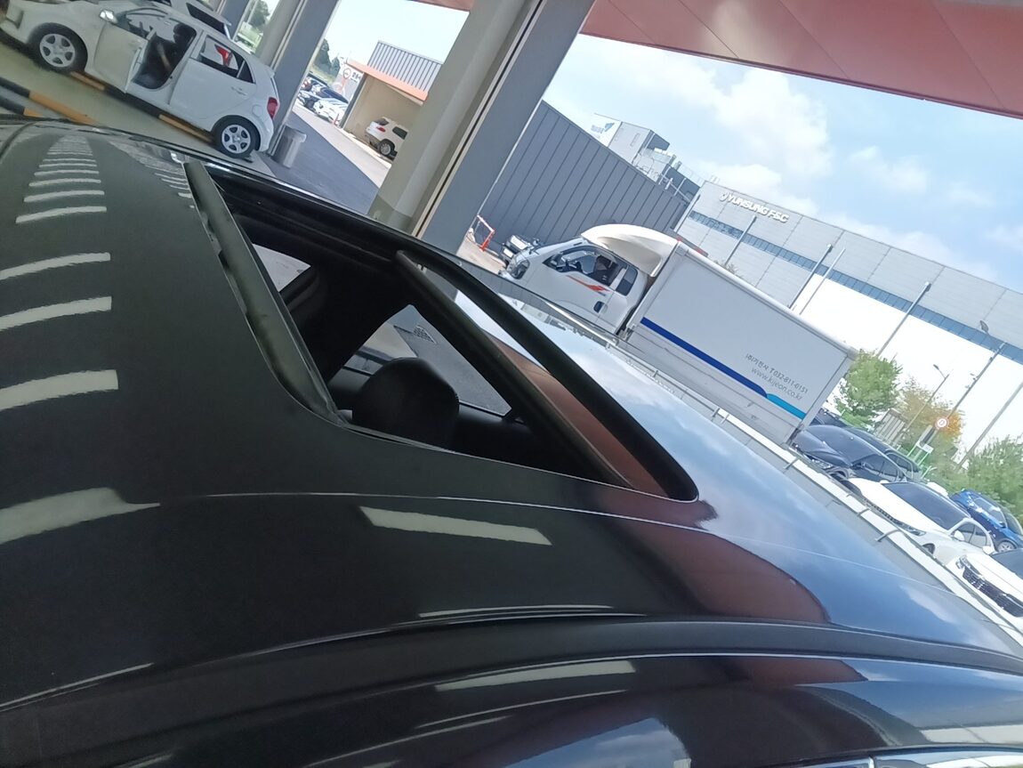 FORD TAURUS (6TH GEN) 2.0 ECOBOOST LIMITED 2016 - zdjęcie 19