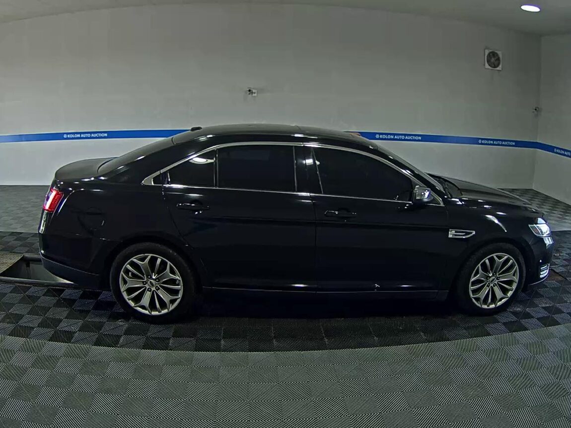 FORD TAURUS (6TH GEN) 2.0 ECOBOOST LIMITED 2016 - zdjęcie 4