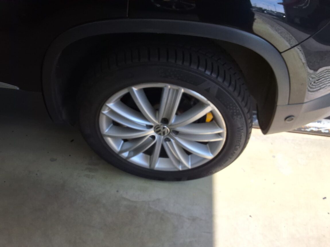 VOLKSWAGEN TIGUAN 2.0 TDI BLUEMOTION 2013 - zdjęcie 20