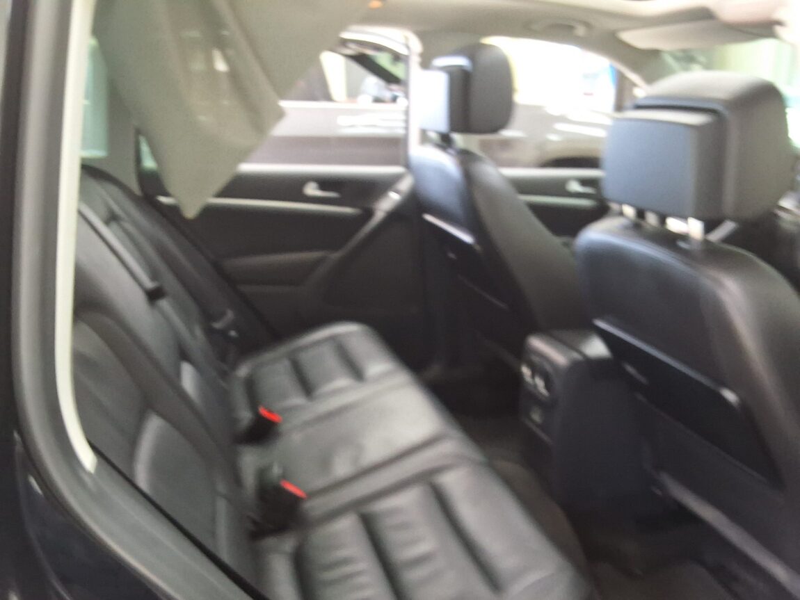 VOLKSWAGEN TIGUAN 2.0 TDI BLUEMOTION 2013 - zdjęcie 14