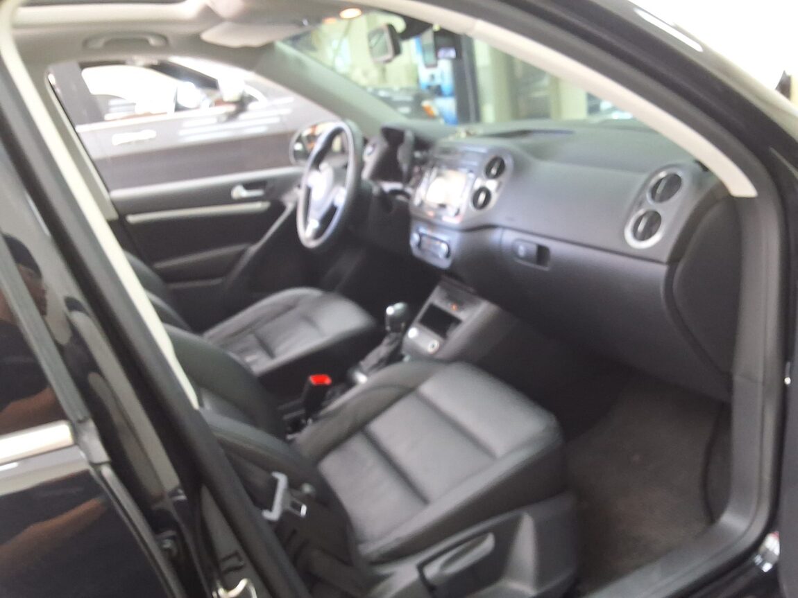 VOLKSWAGEN TIGUAN 2.0 TDI BLUEMOTION 2013 - zdjęcie 15
