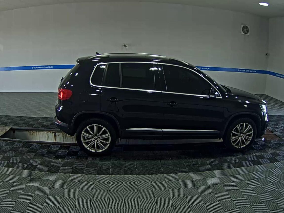 VOLKSWAGEN TIGUAN 2.0 TDI BLUEMOTION 2013 - zdjęcie 4
