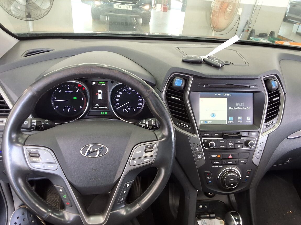 HYUNDAI SANTA FE THE PRIME DIESEL R2.0 4WD VALUE PLUS 2018 - zdjęcie 17