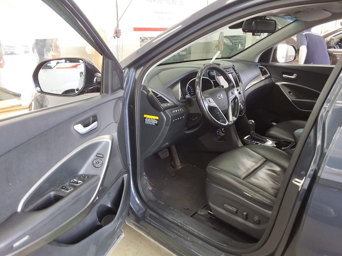 HYUNDAI SANTA FE THE PRIME DIESEL R2.0 4WD VALUE PLUS 2018 - zdjęcie 10