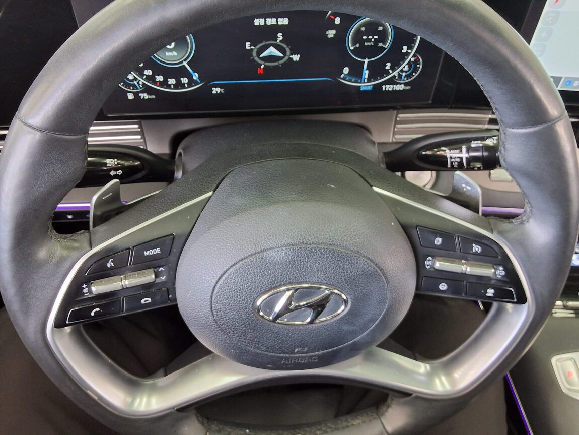 HYUNDAI THE NEW GRANDEUR IG GASOLINE 2.5 LE BLANC 2022 - zdjęcie 17