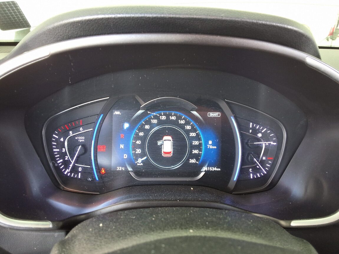 HYUNDAI SANTA FE (TM) R2.2 4WD PRESTIGE 2019 - zdjęcie 9
