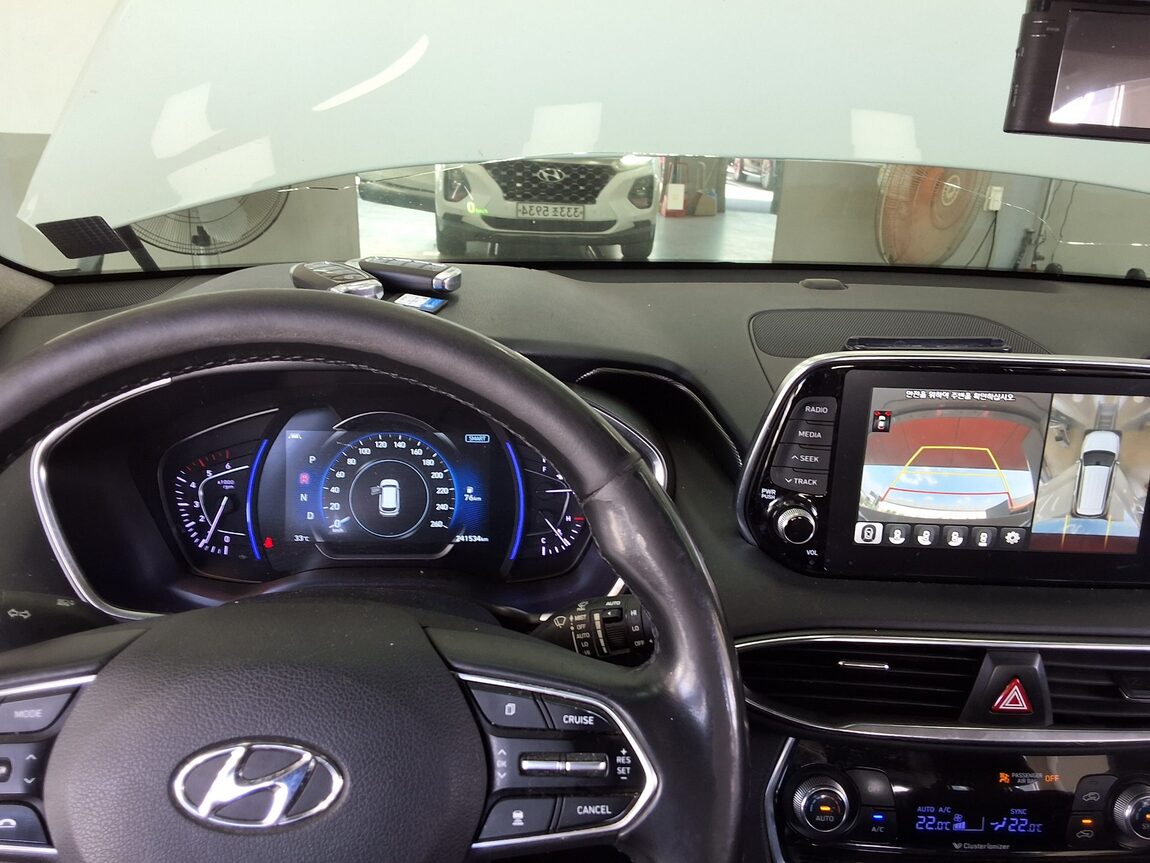 HYUNDAI SANTA FE (TM) R2.2 4WD PRESTIGE 2019 - zdjęcie 19