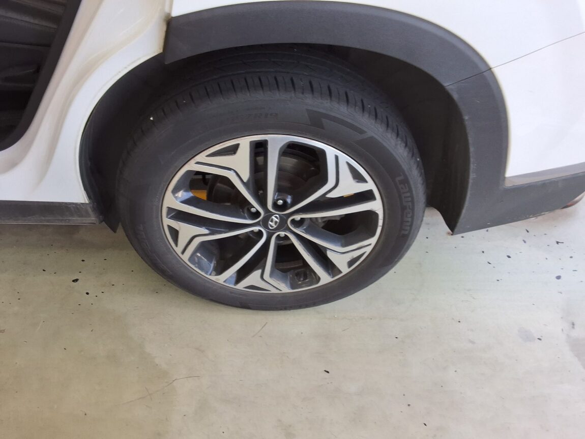 HYUNDAI SANTA FE (TM) R2.2 4WD PRESTIGE 2019 - zdjęcie 23